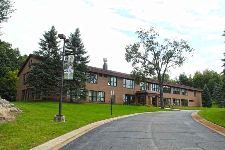 Everest Collegiate and Academy Oak International Academies